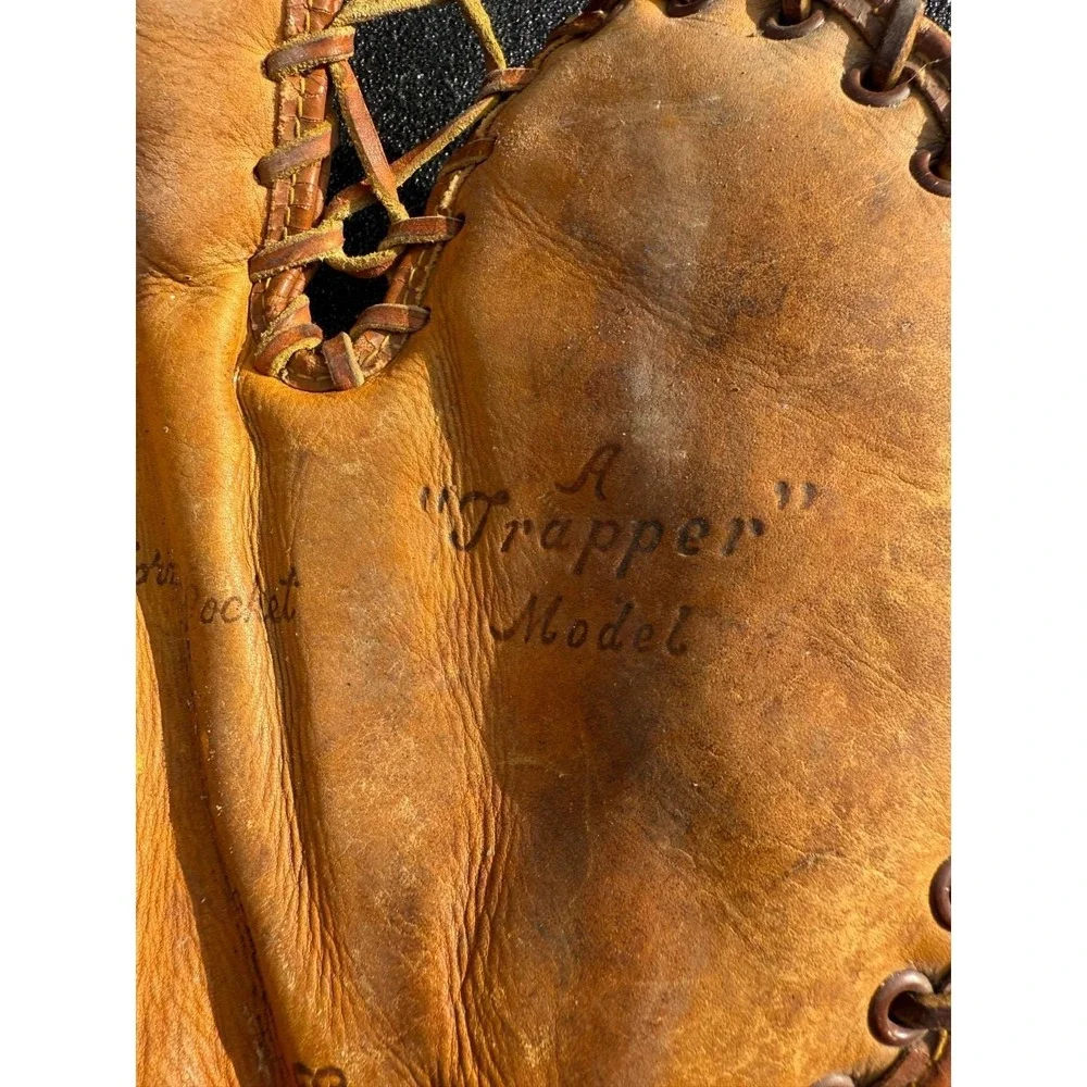 Vintage Spalding Trapper Model 1317 Baseball Catcher's Mitt Glove Made in USA - Picture 2 of 6